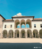 Visita serale a Lume di Candela Palazzo Arese Borromeo